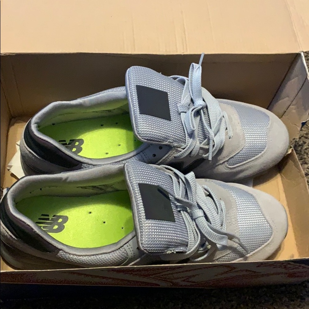 Mens shoe